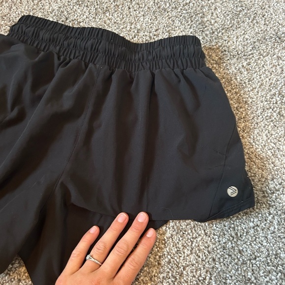 Womans black draw string running shorts Savvy - Picture 3 of 4